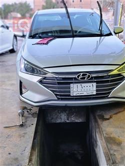 هیوندای ئەلەنترا